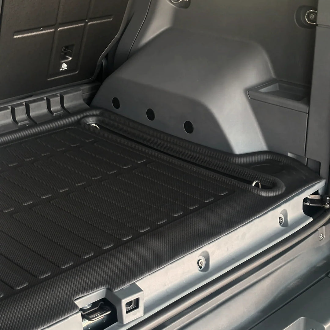 Rear Cargo Liner w/ SLIT- Ineos Grenadier