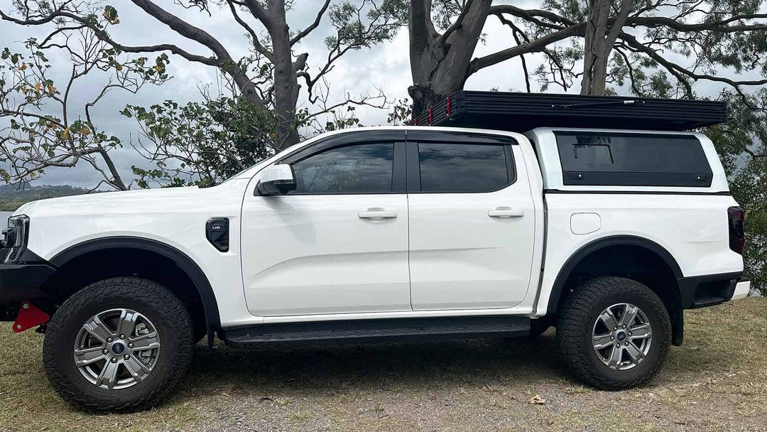 LX27 Clamshell Rooftop Tent