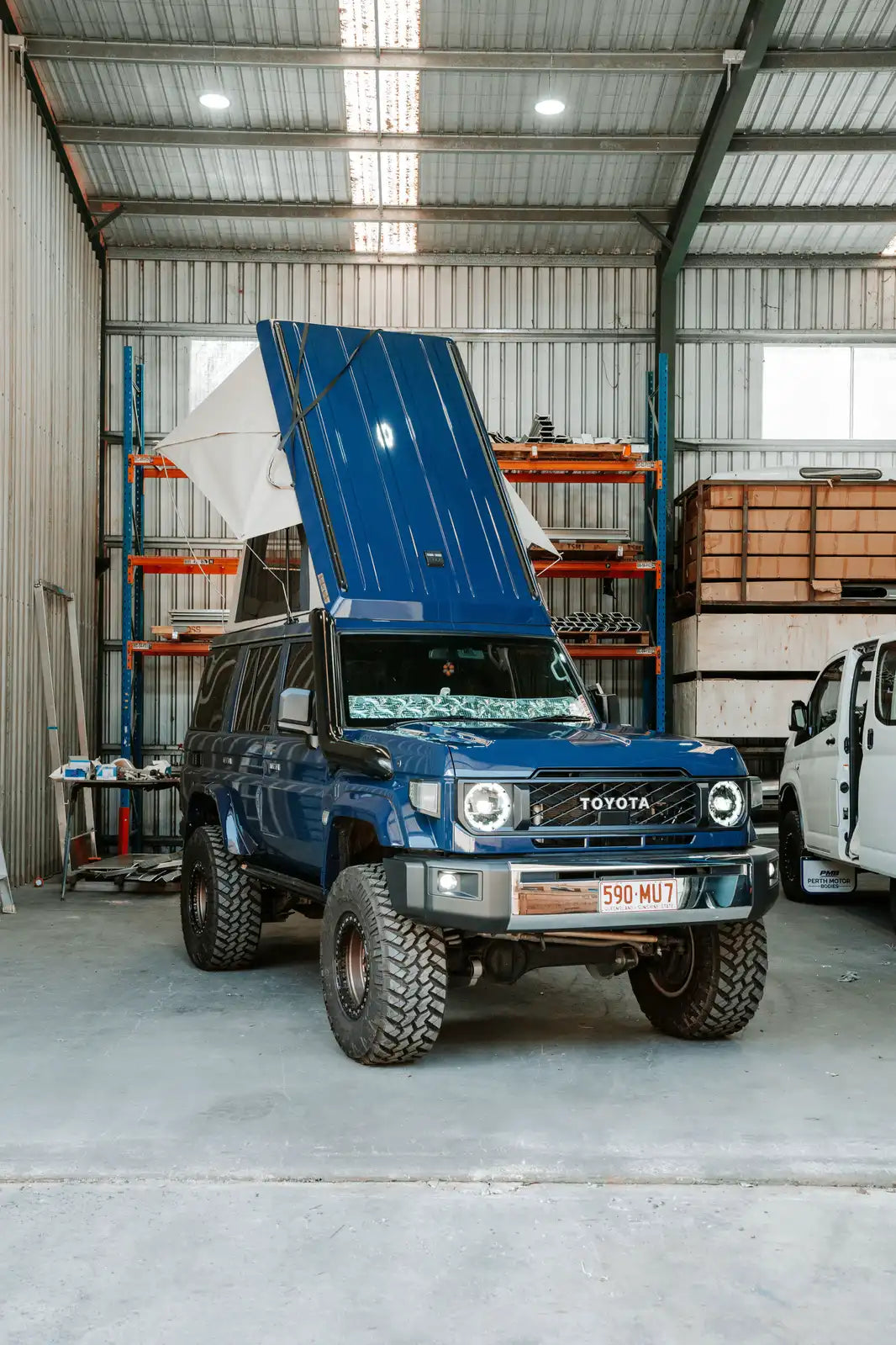 FJ76, FJ77, Prado Headspace Camper