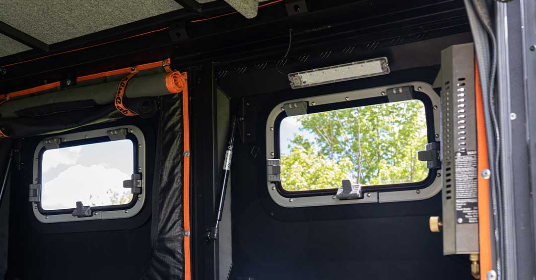 GP Factor Alu-Cabin Side Window- Small