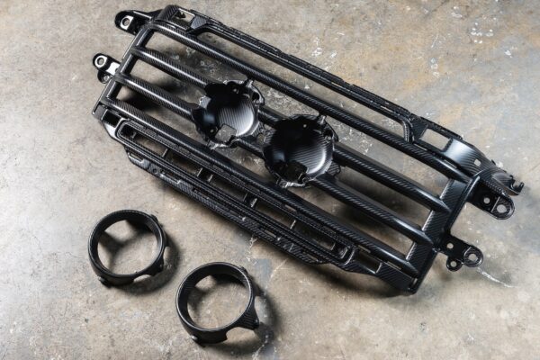 Ineos Grenadier (2023-Present) Exposed Carbon Fibre Dakar Central Lamp Grille - Image 9