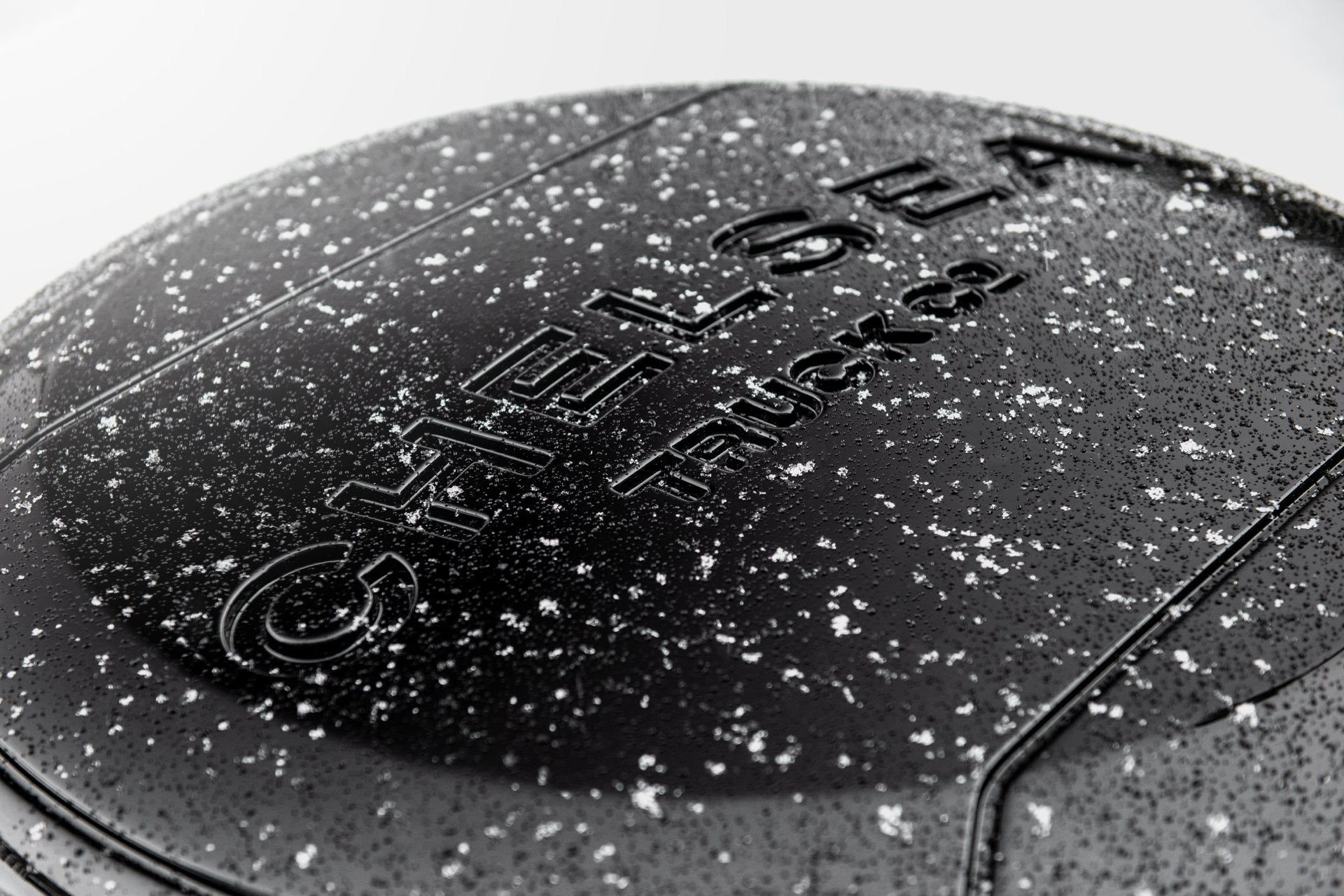 INEOS GRENADIER (2023-PRESENT) Chelsea Truck Company Hard Spare Wheel Cover - Image 10