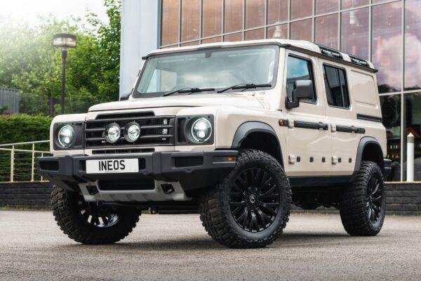 Ineos Grenadier (2023-Present) Exposed Carbon Fibre Dakar Central Lamp Grille - Image 3