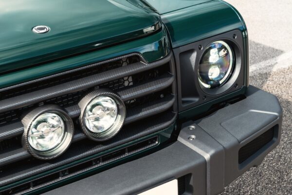 Ineos Grenadier (2023-Present) Exposed Carbon Fibre Dakar Central Lamp Grille - Image 14