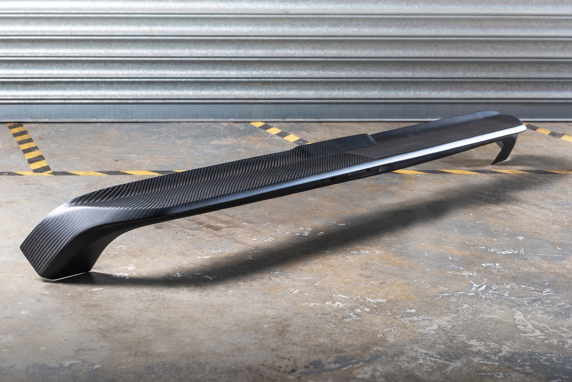 Ineos Grenadier (2023-Present) Exposed Carbon Rear Roof Wing (MATTE)