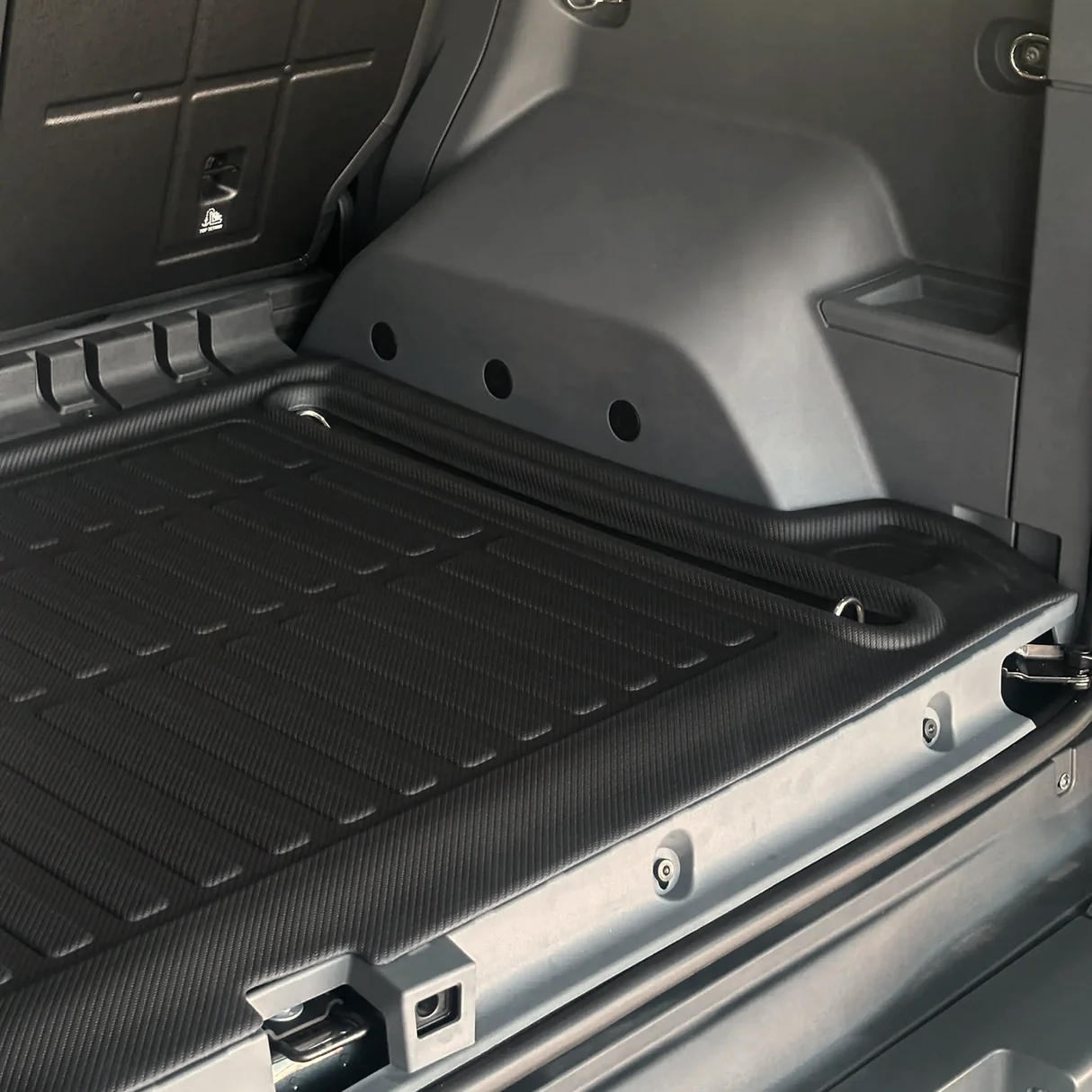 Rear Cargo Liner w/ SLIT- Ineos Grenadier - Image 3