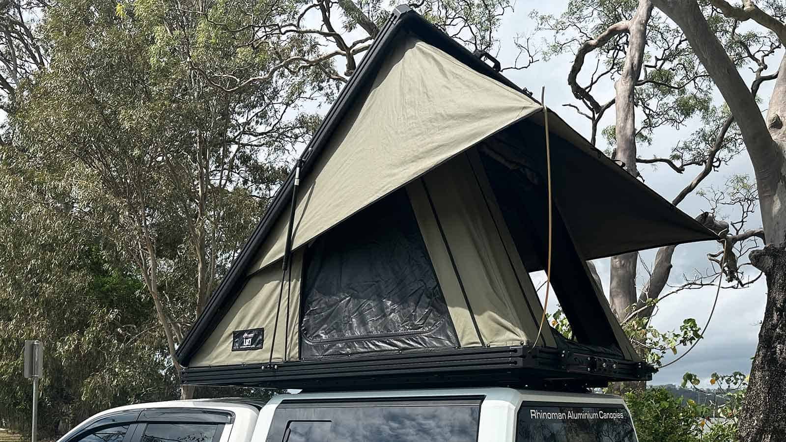 LX27 Clamshell Rooftop Tent
