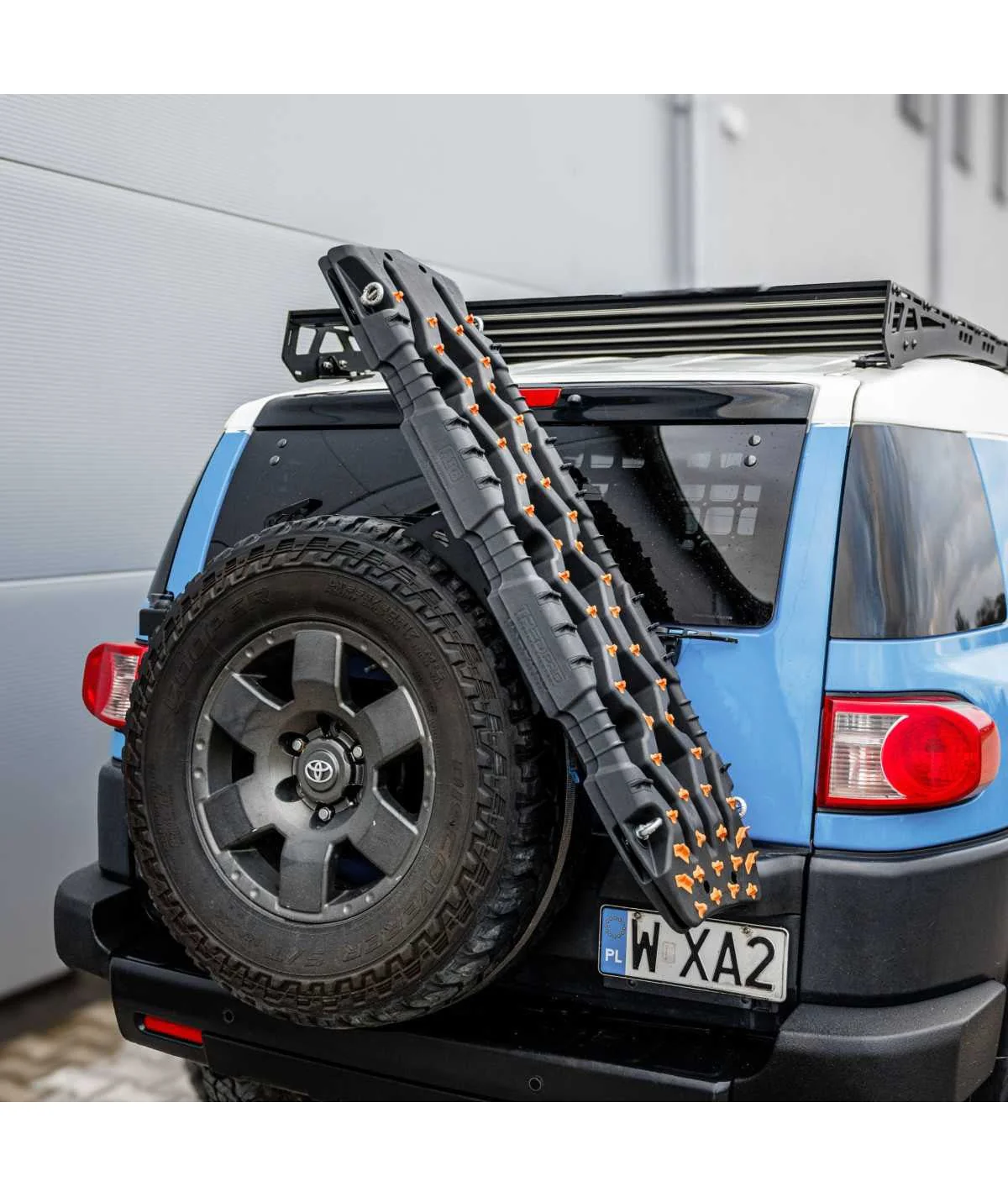 TRACTION BOARDS BRACKET - Image 4