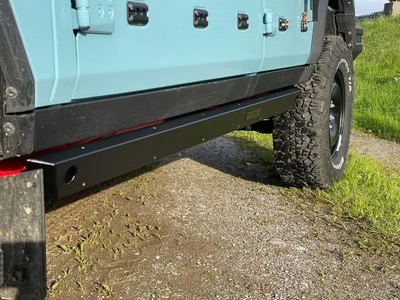 Black Sheep Innovations Rock sliders Ineos Grenadier (without steps)